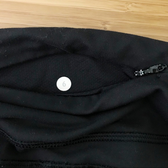 Lululemon Speed Tight Side Pockets Ruched Bottom 6 - Picture 12 of 12